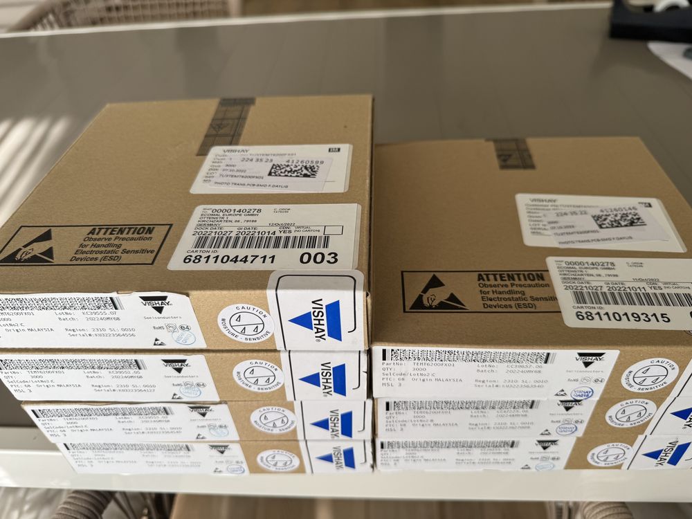 Featured electronic component inventory photo 5