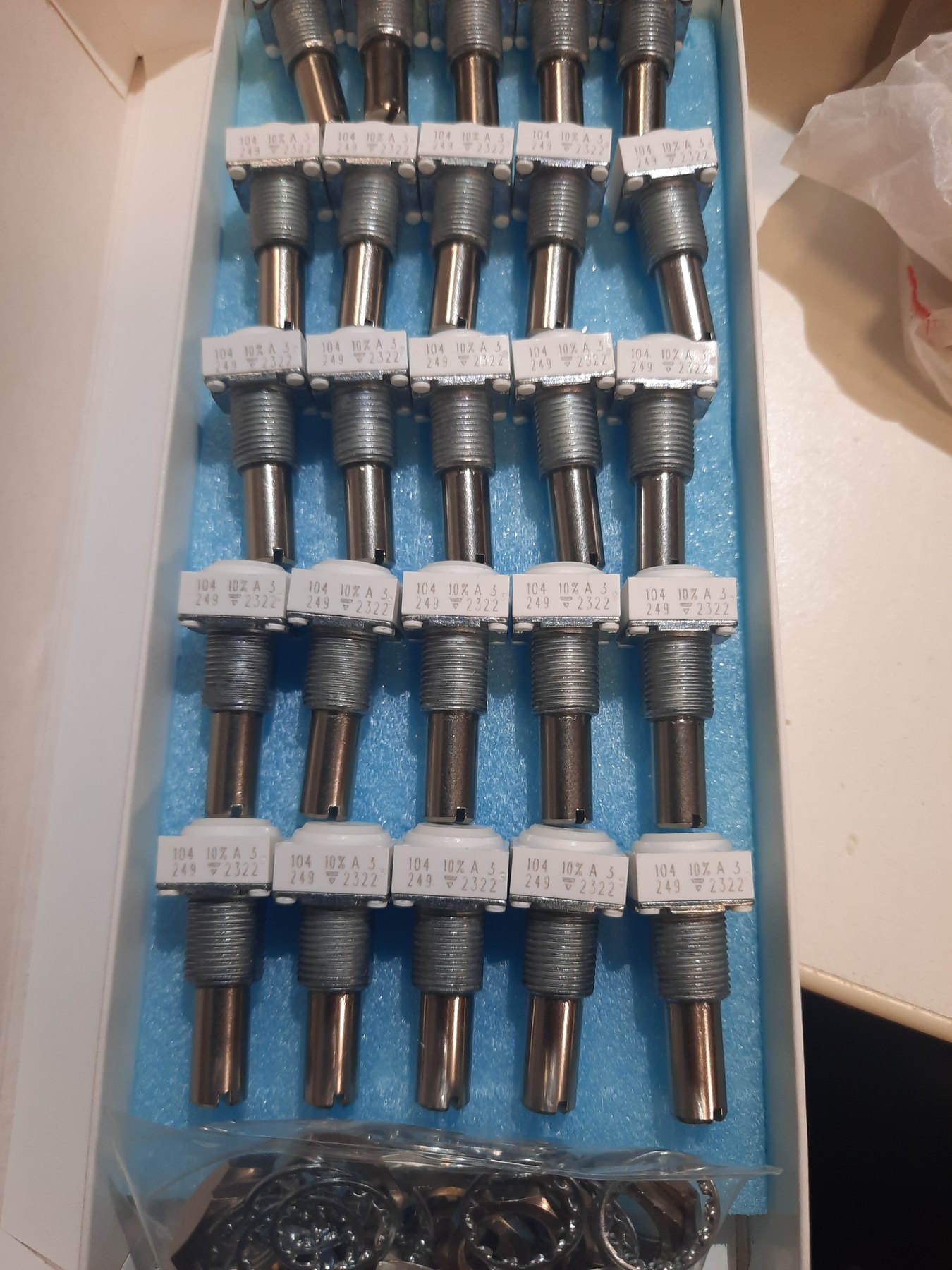 249FGJS0XB25104KA product photo 16