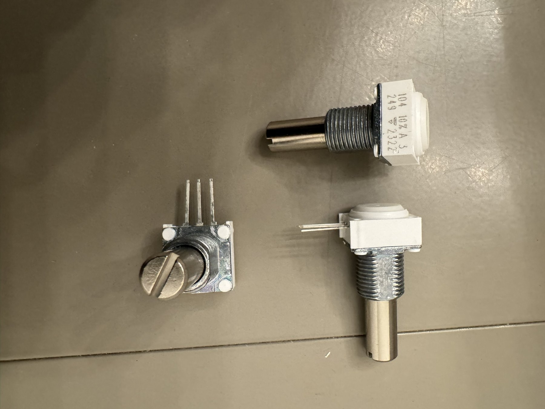 249FGJS0XB25104KA product photo 4