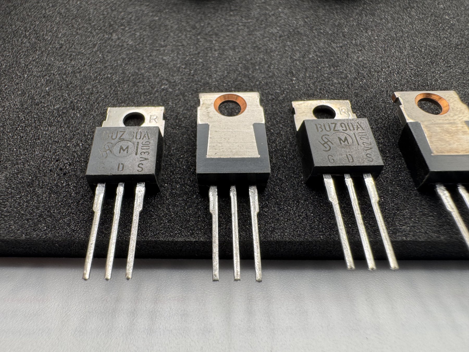 BUZ90 A product photo 4
