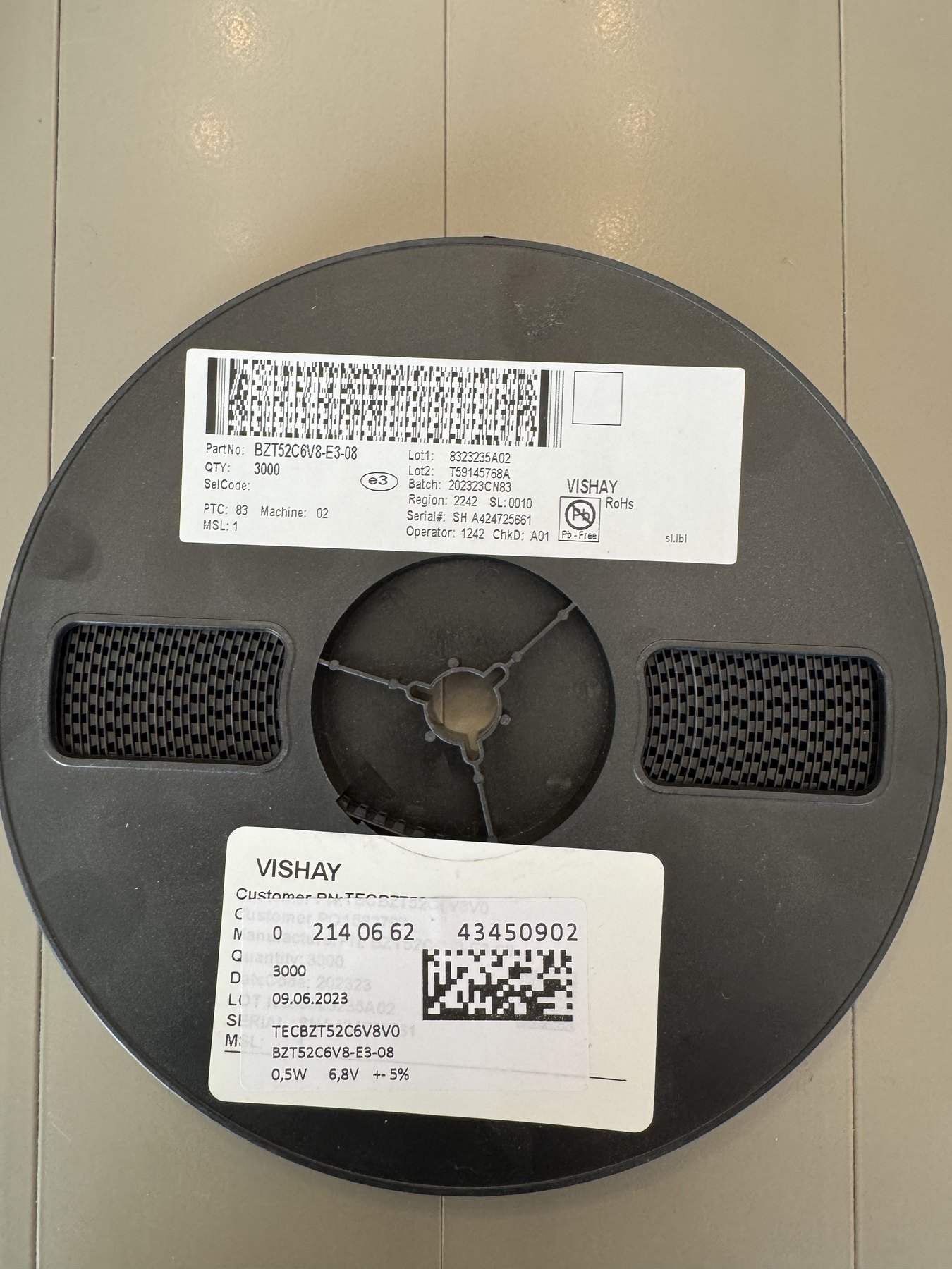 BZT52C6V8-E3-08 product photo 1