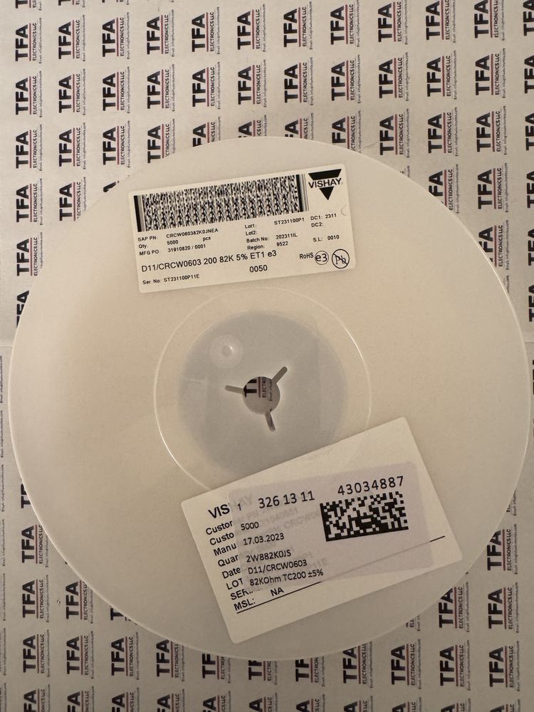 CRCW060382K0JNEA product photo 1
