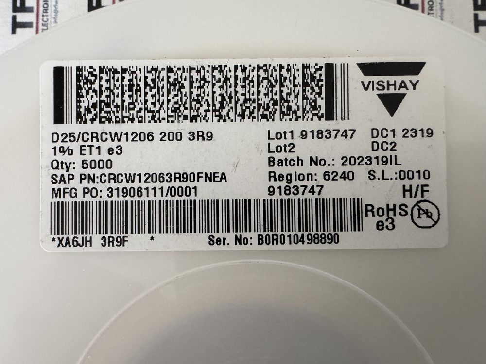 CRCW12063R90FNEA product photo 2