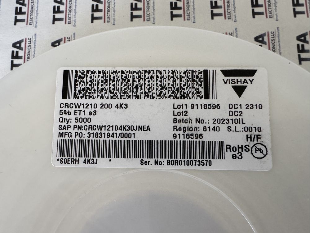 CRCW12104K30JNEA product photo 2