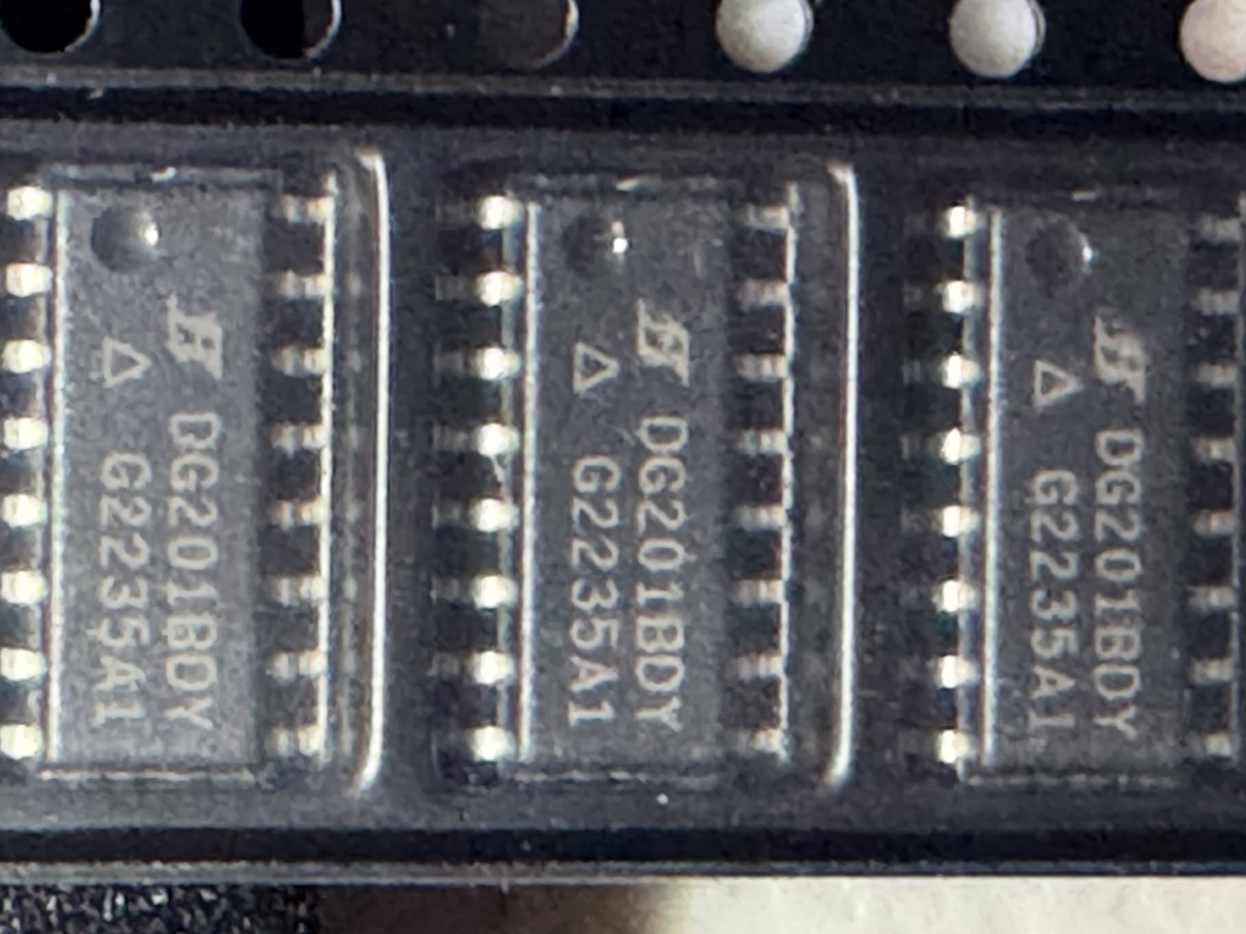 DG201BDY-T1 T/R 2500 product photo 26