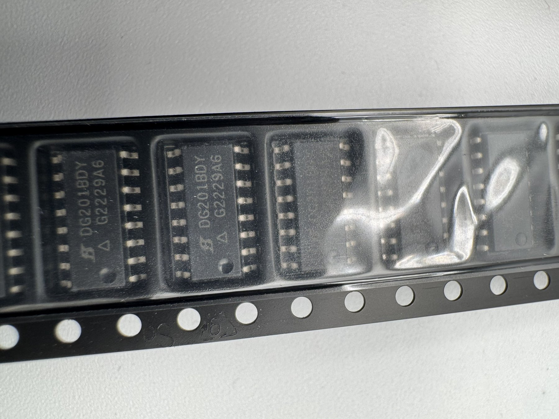 DG201BDY-T1 T/R 2500 product photo 33