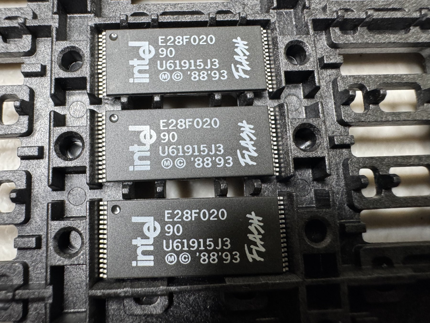 E28F020-90 product photo 2