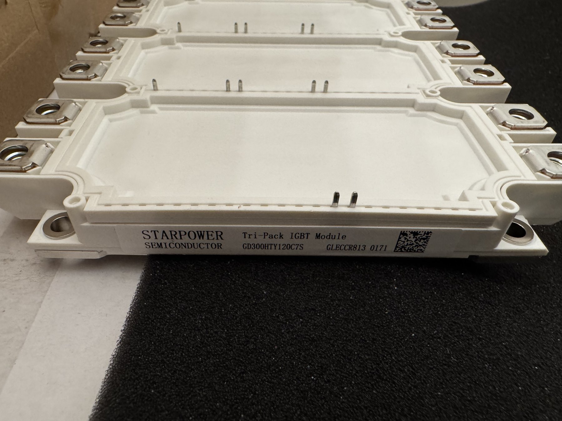 GD300HTY120C7S product photo 9