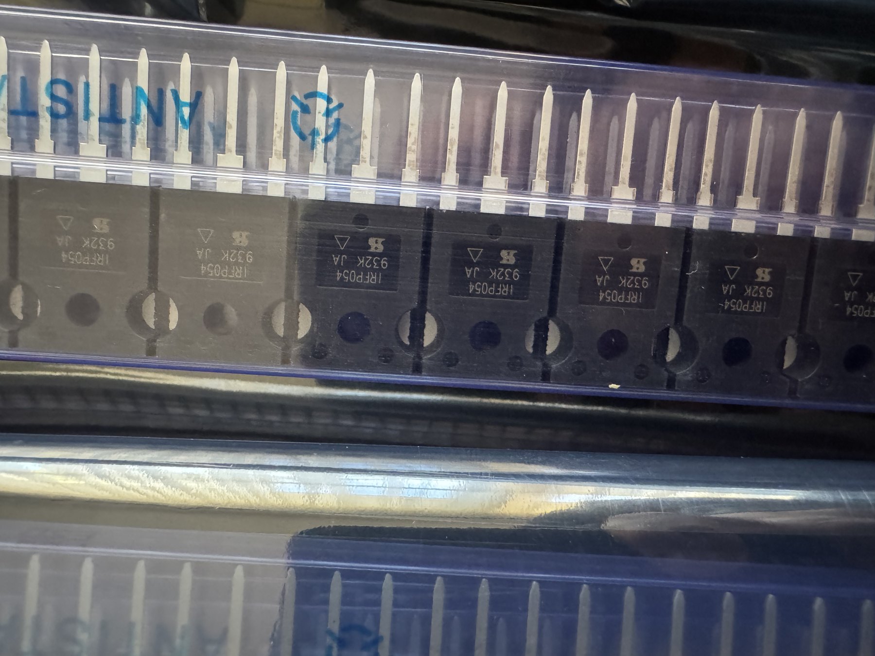 IRFP054PBF product photo 2