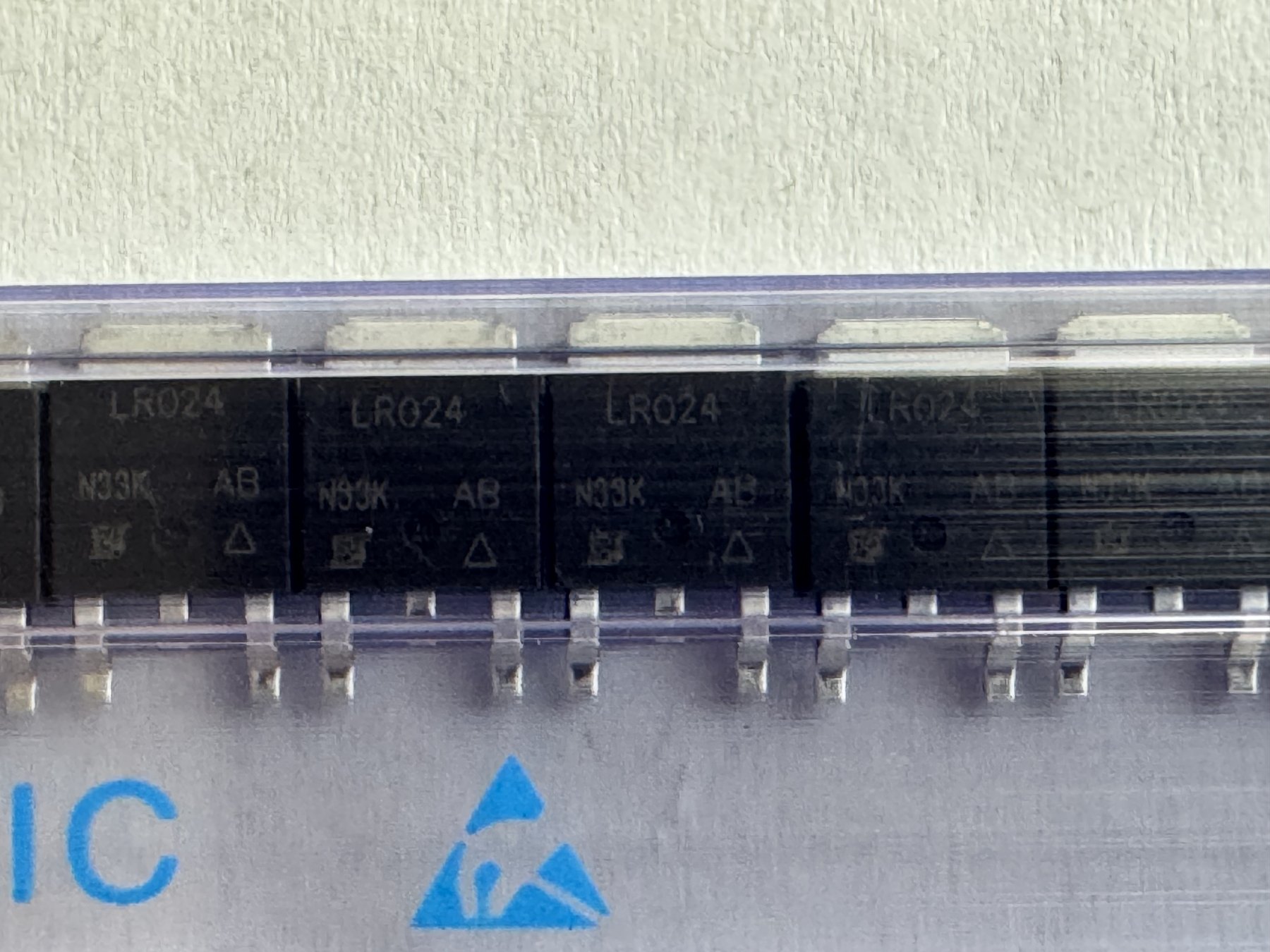 IRLR024PBF product photo 1