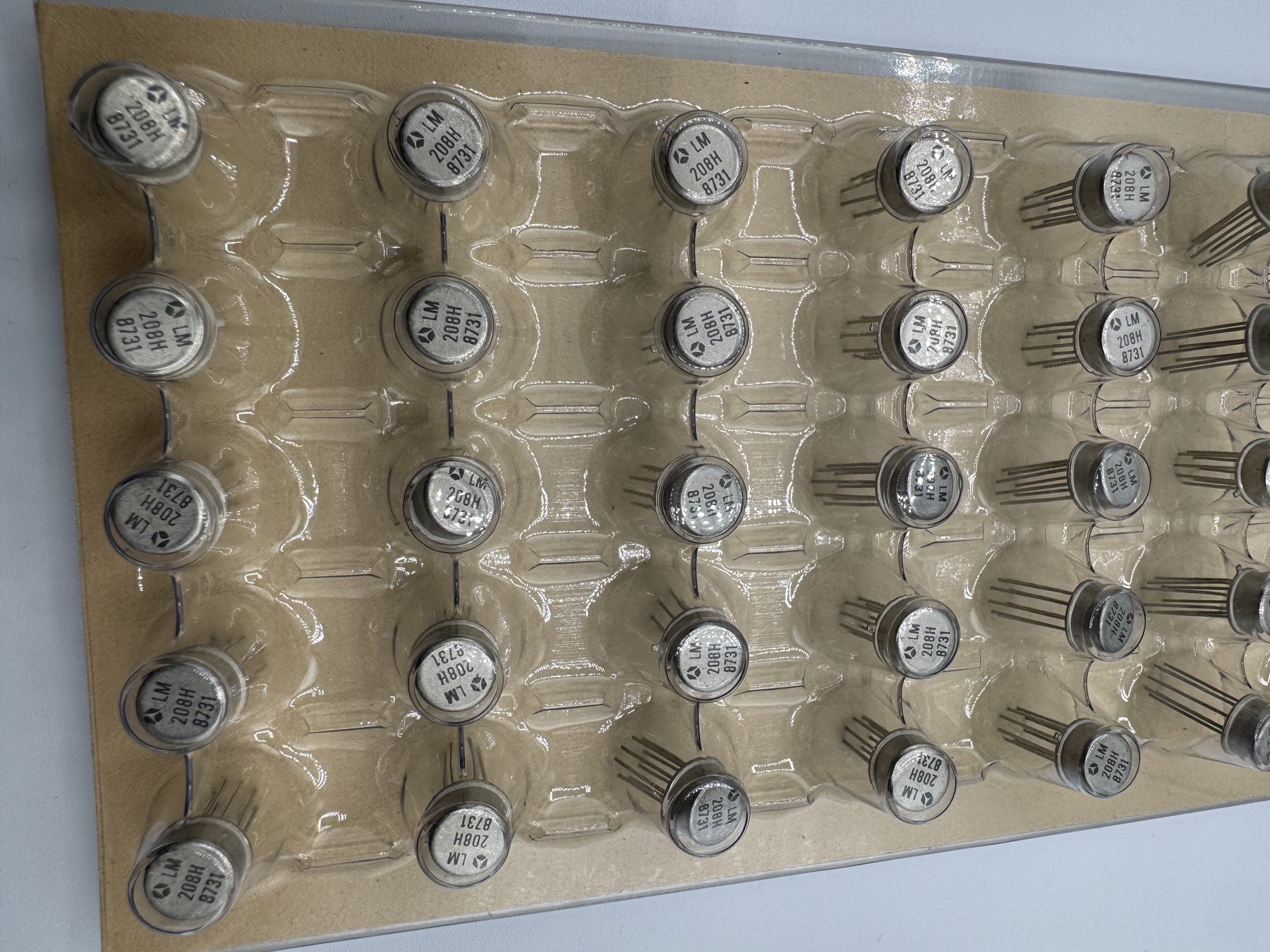 LM208H product photo 2