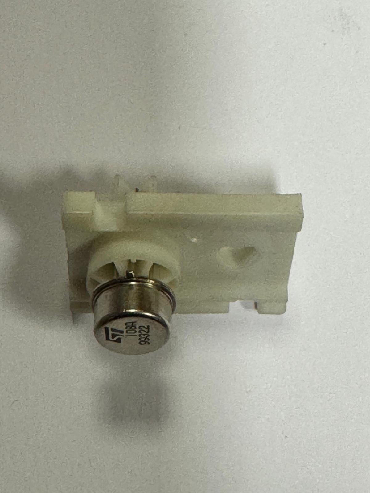 LM208H product photo 21