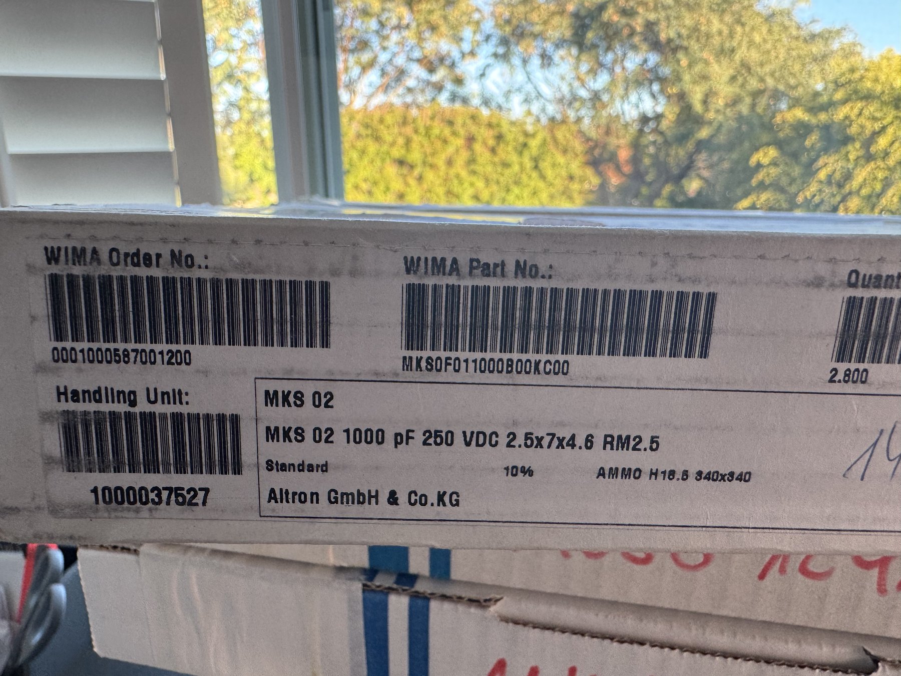 MKS02 0.1µF 63V ±10% 3x7.5x4.6 product photo 11