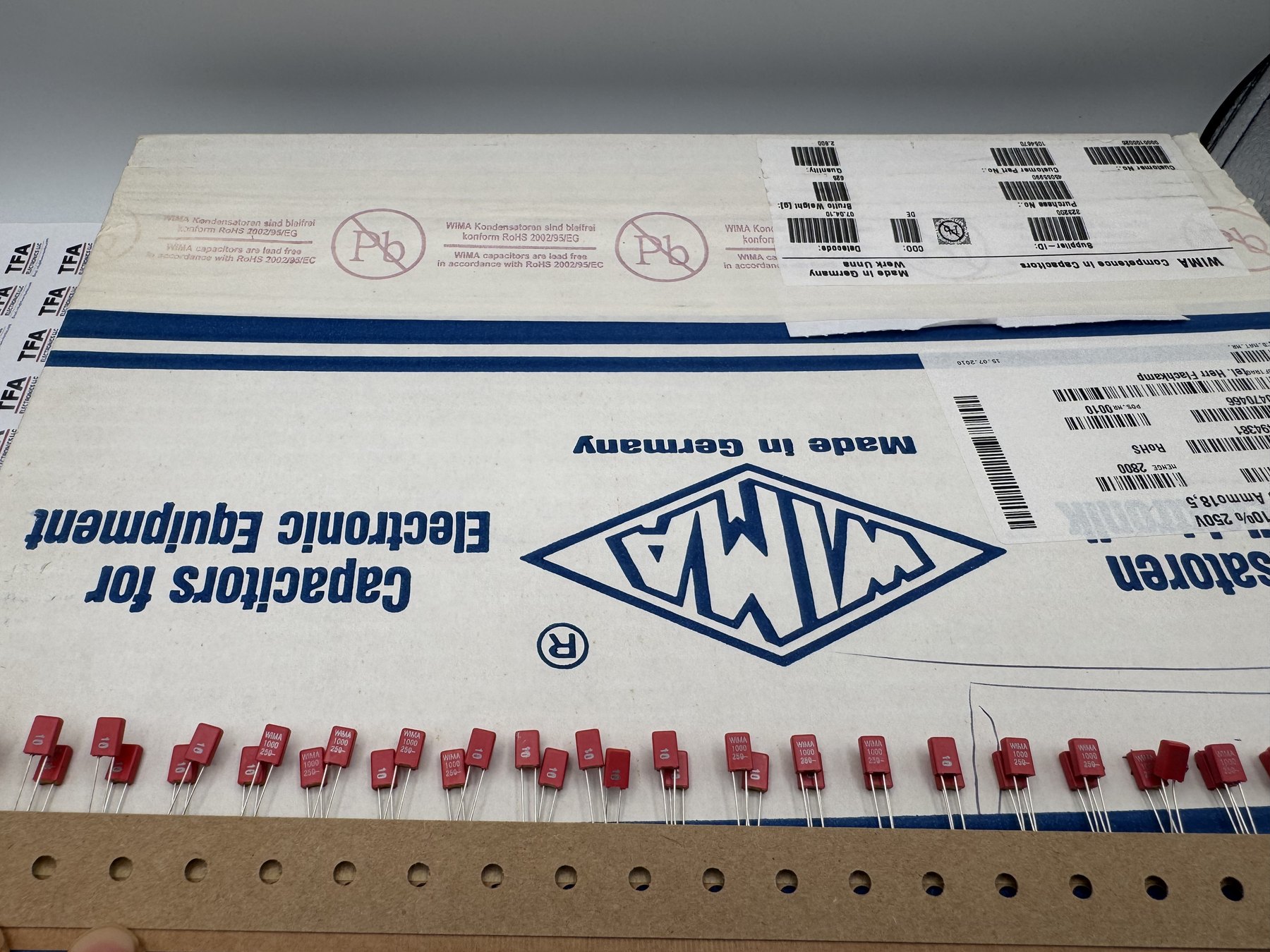 MKS02 0.1µF 63V ±10% 3x7.5x4.6 product photo 14