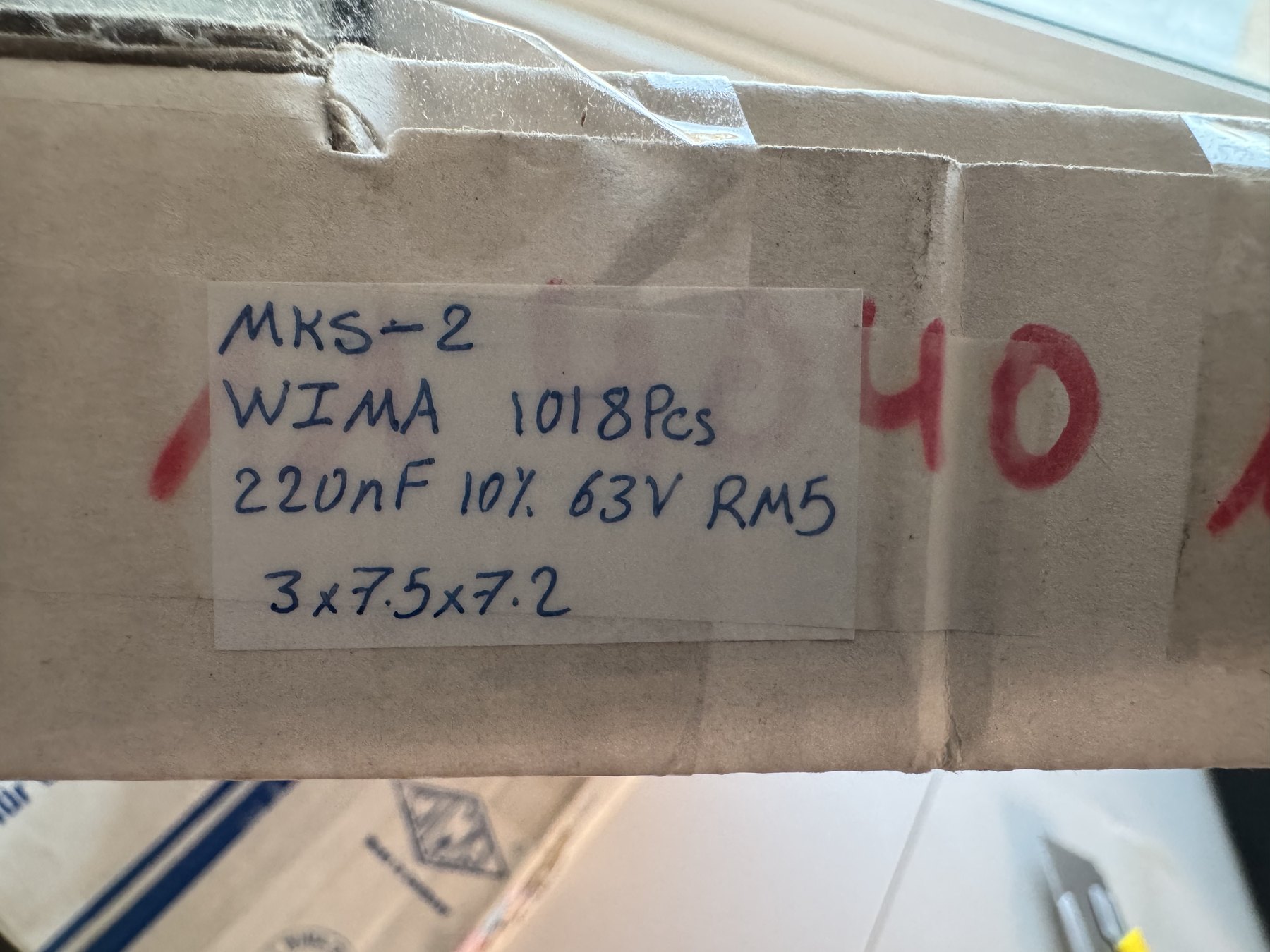 MKS02 1000pF 250V ±10% 2.5x7x4.6 product photo 6