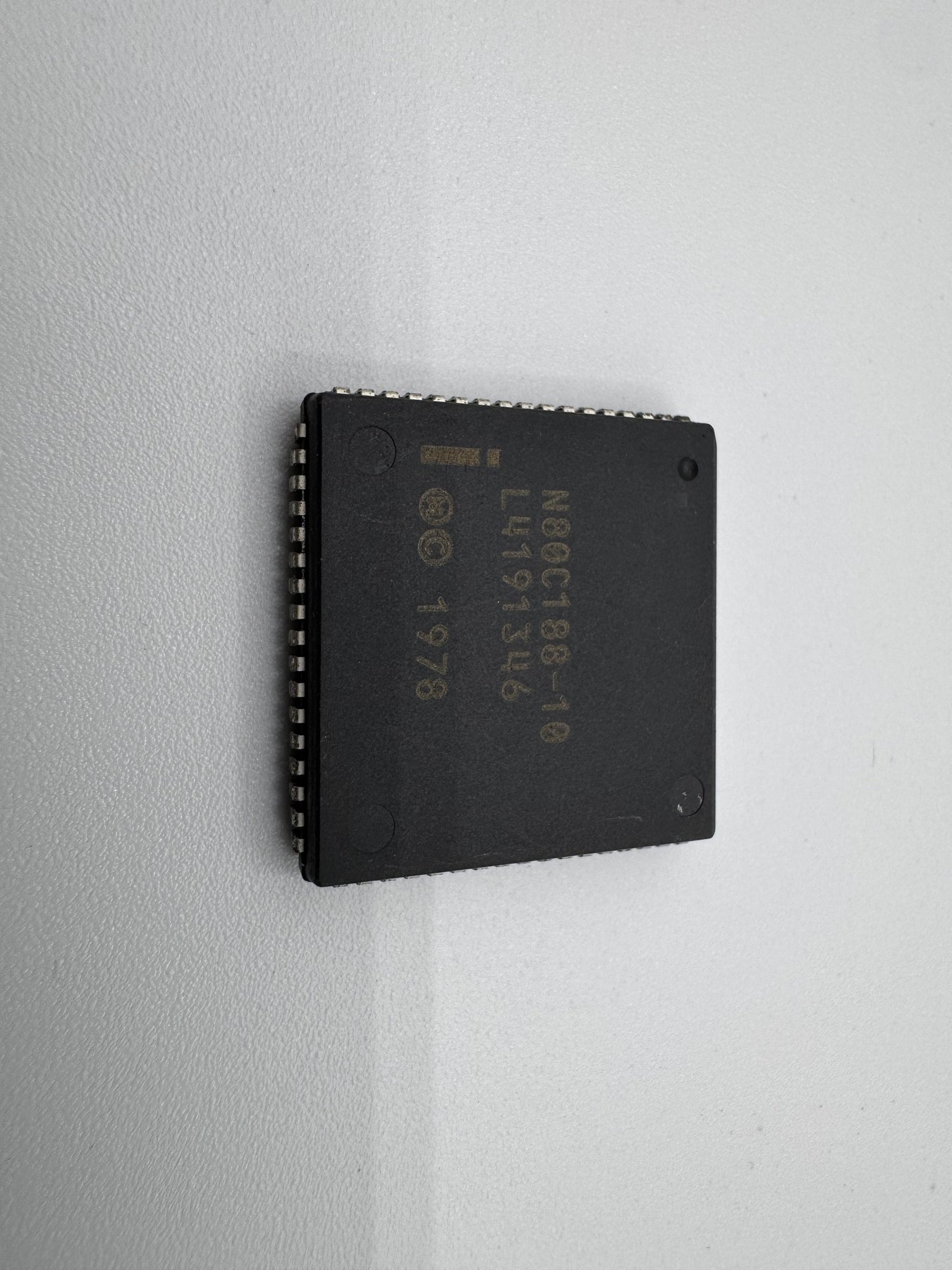 N80C188-10 INTEL product photo 7