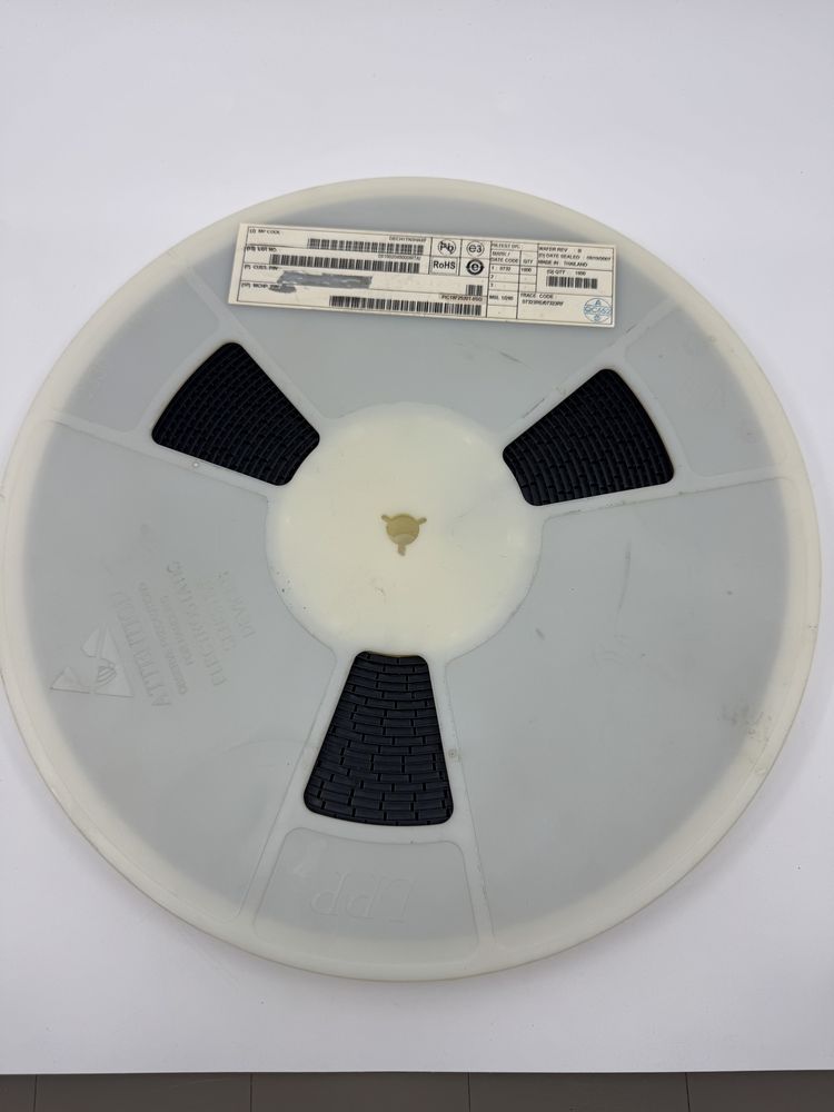 PIC18F2520T-I/SO product photo 1