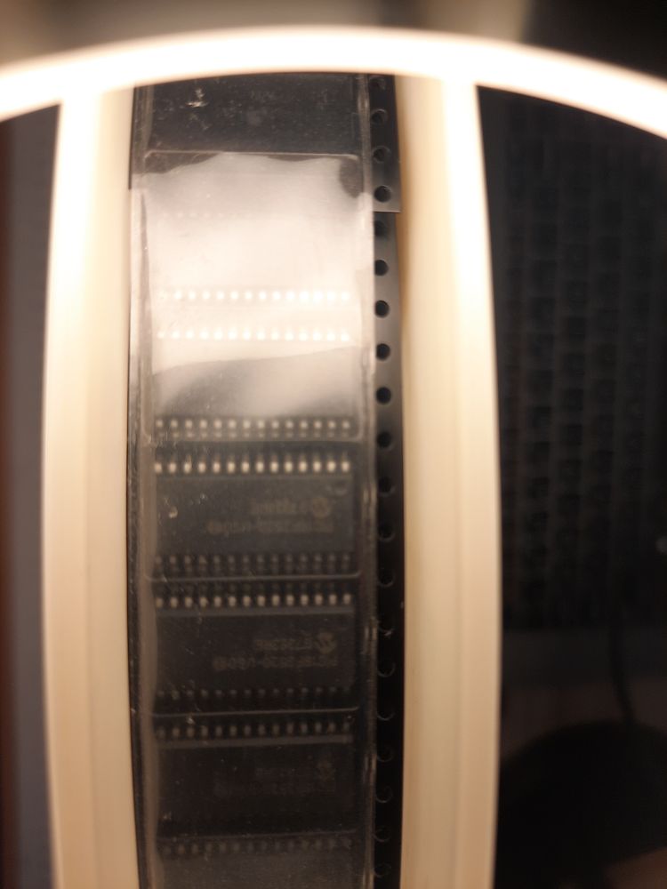 PIC18F2520T-I/SO product photo 17