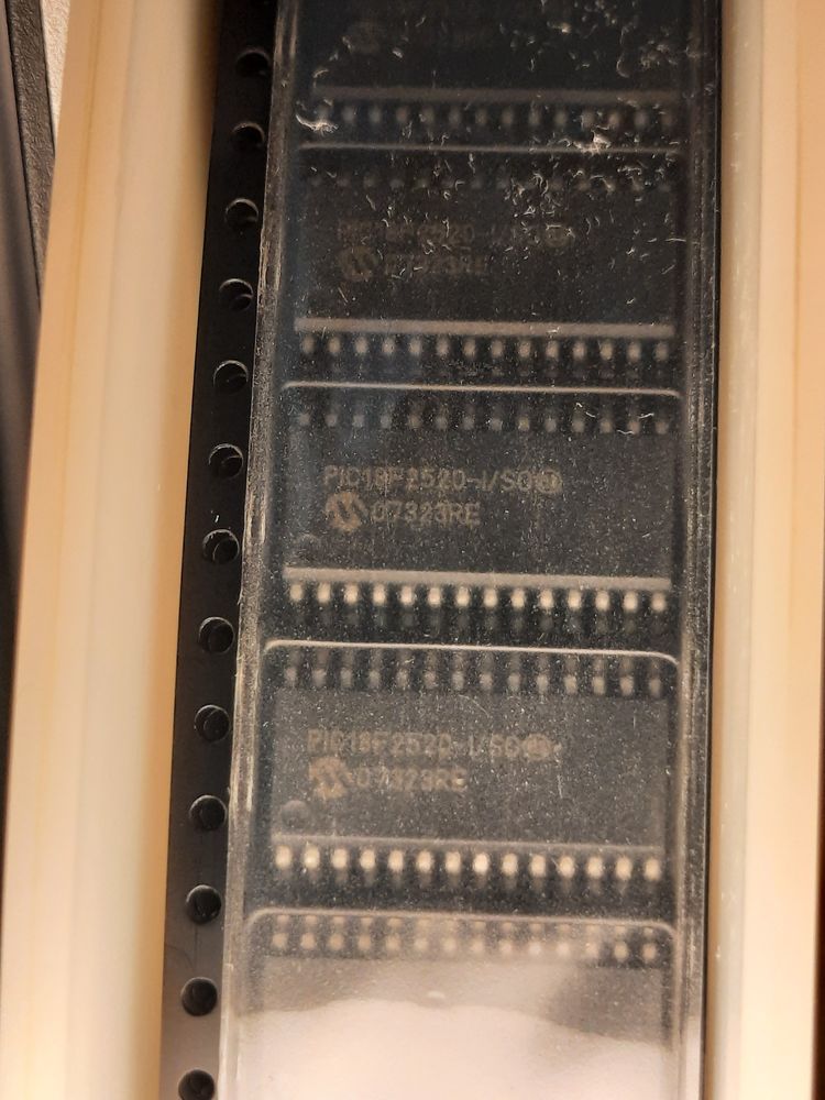 PIC18F2520T-I/SO product photo 18