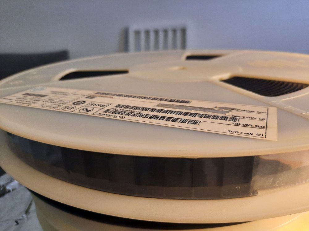 PIC18F2520T-I/SO product photo 20