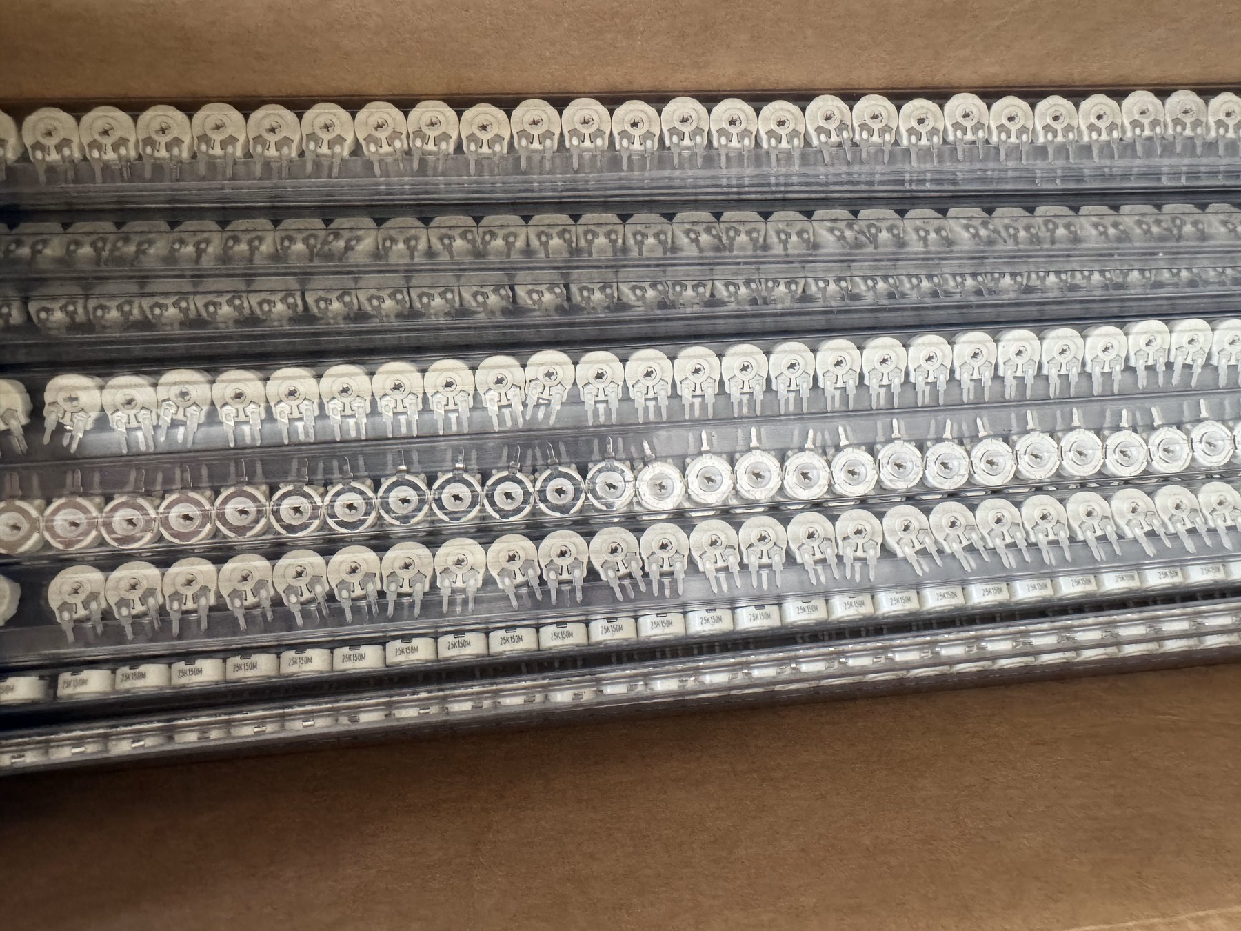 PTC10LH01-253A2020 product photo 2