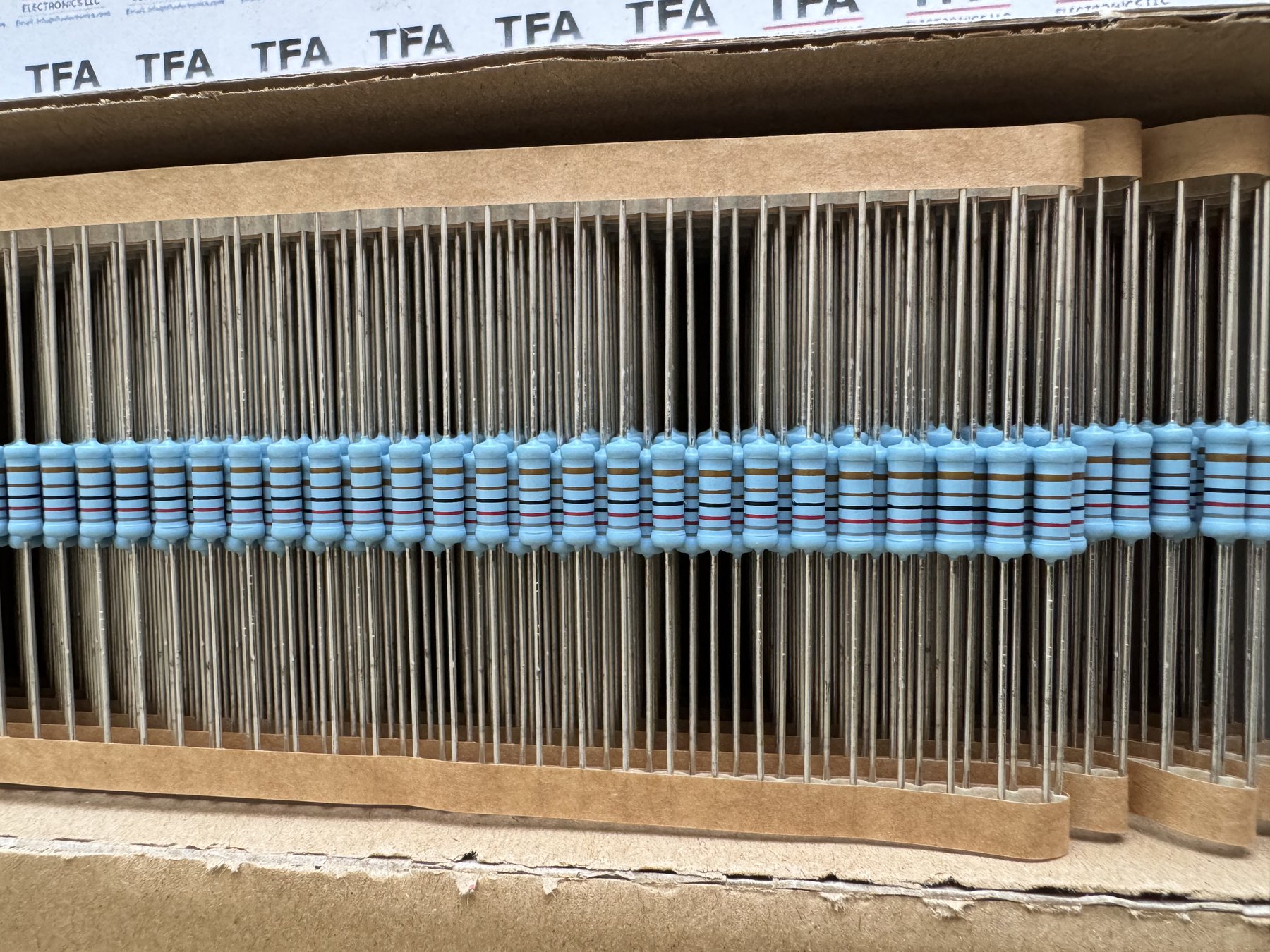 RESISTOR ALUMINUM HOUSE AND POWER MIX product photo 1012