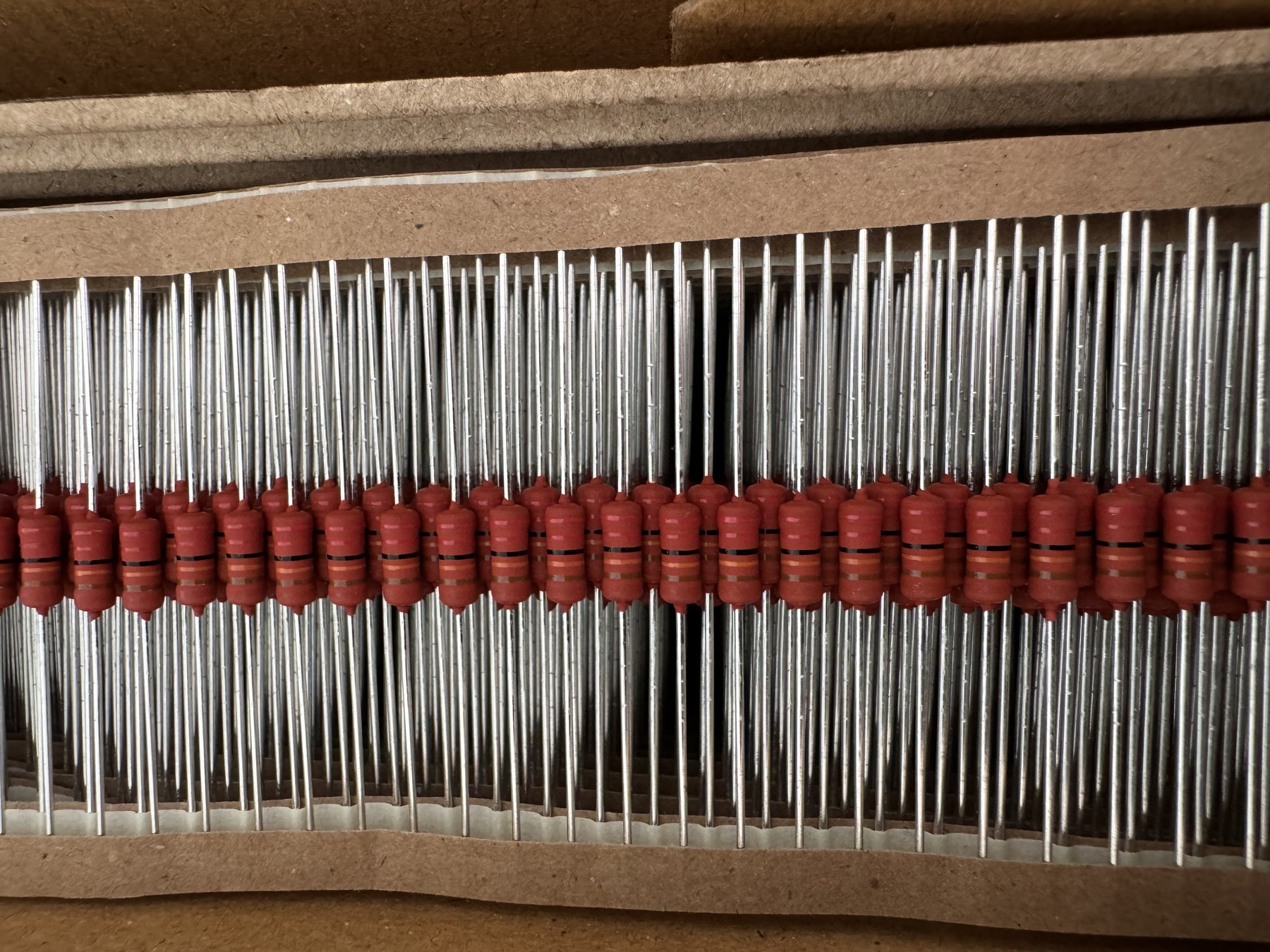 RESISTOR ALUMINUM HOUSE AND POWER MIX product photo 1058