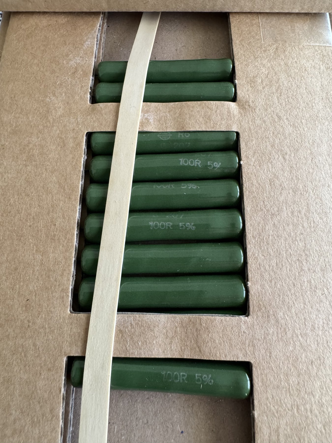 RESISTOR ALUMINUM HOUSE AND POWER MIX product photo 211