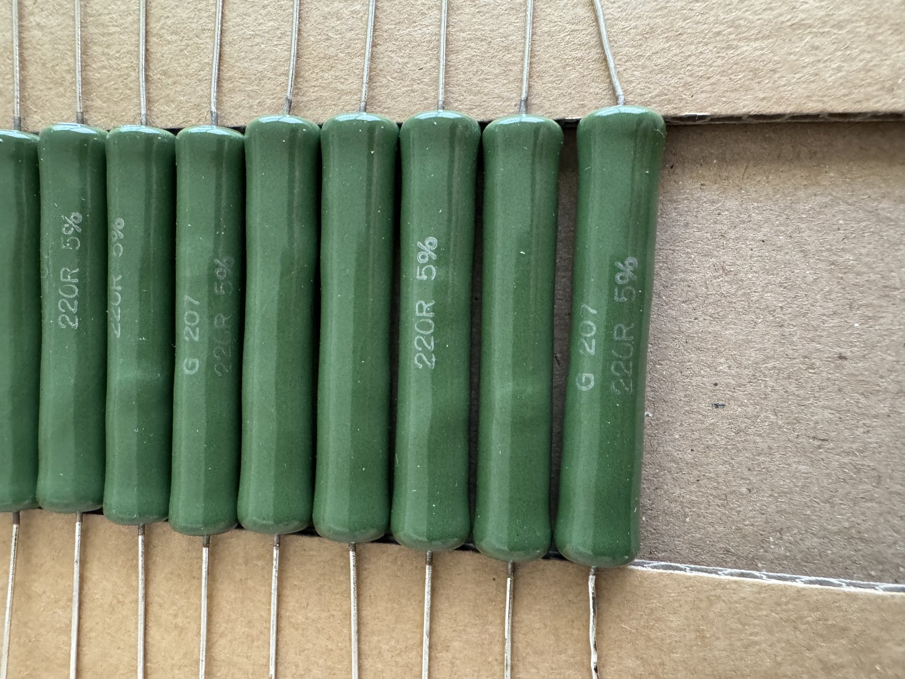 RESISTOR ALUMINUM HOUSE AND POWER MIX product photo 236