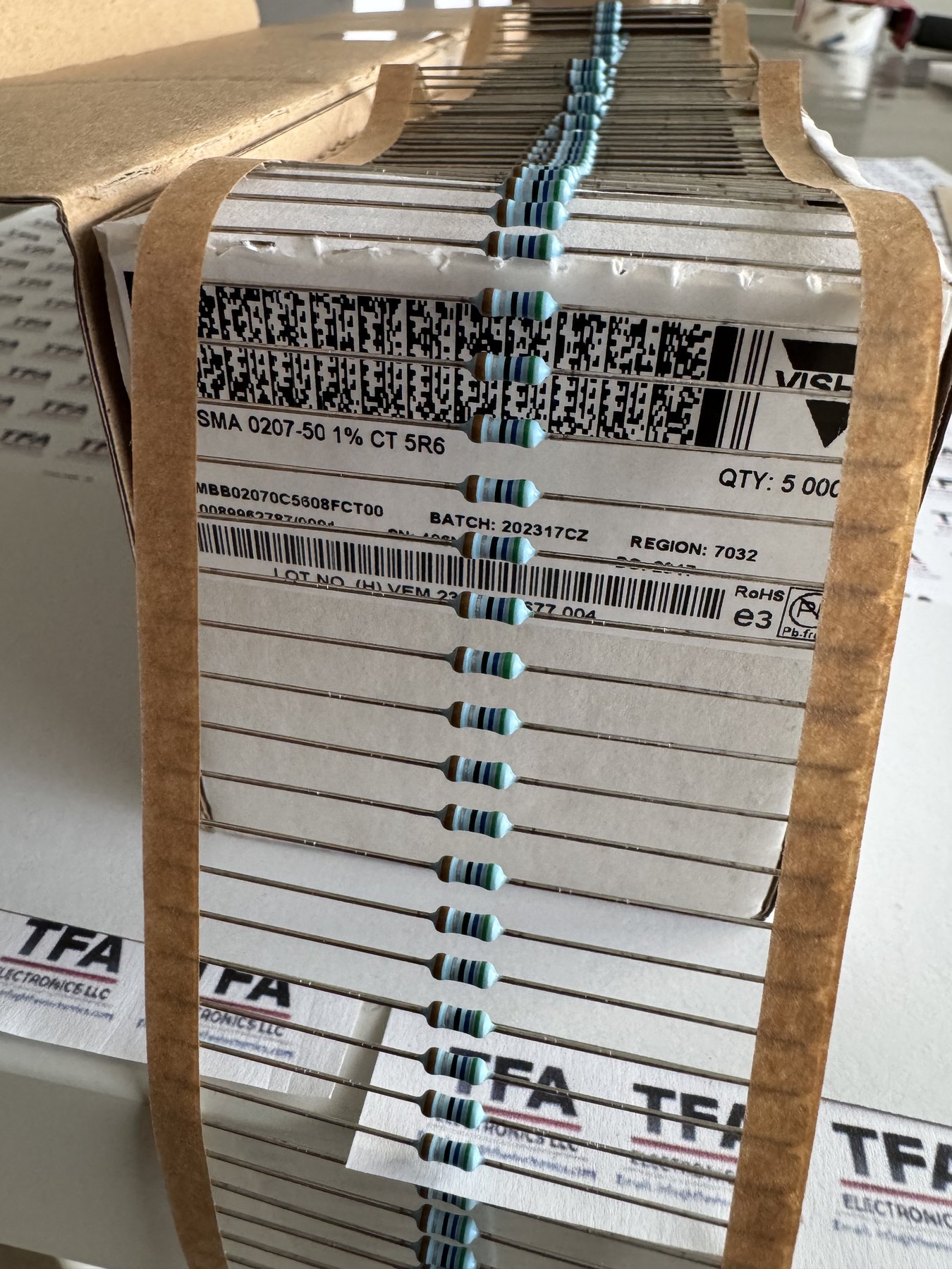 RESISTOR ALUMINUM HOUSE AND POWER MIX product photo 356