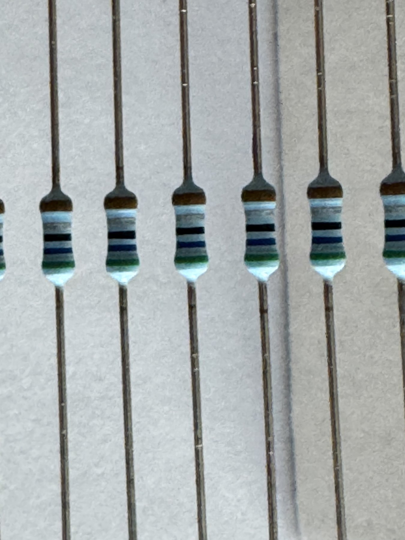 RESISTOR ALUMINUM HOUSE AND POWER MIX product photo 359