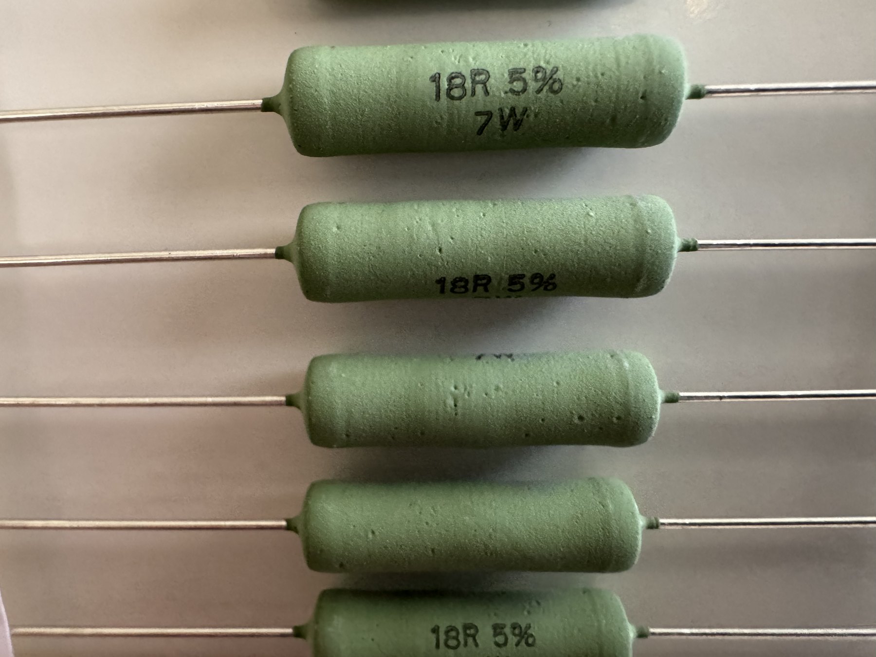 RESISTOR ALUMINUM HOUSE AND POWER MIX product photo 618