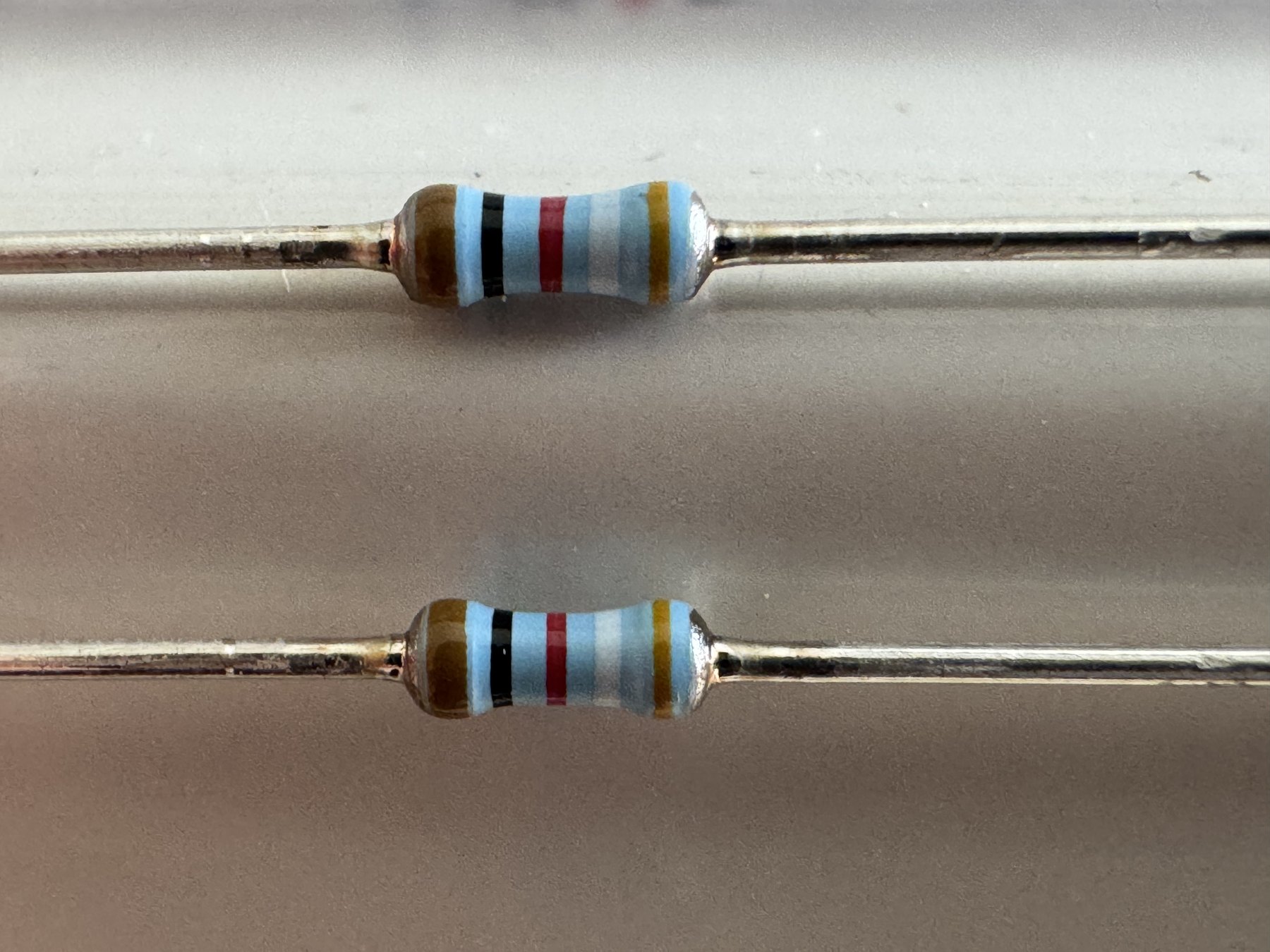 RESISTOR ALUMINUM HOUSE AND POWER MIX product photo 663