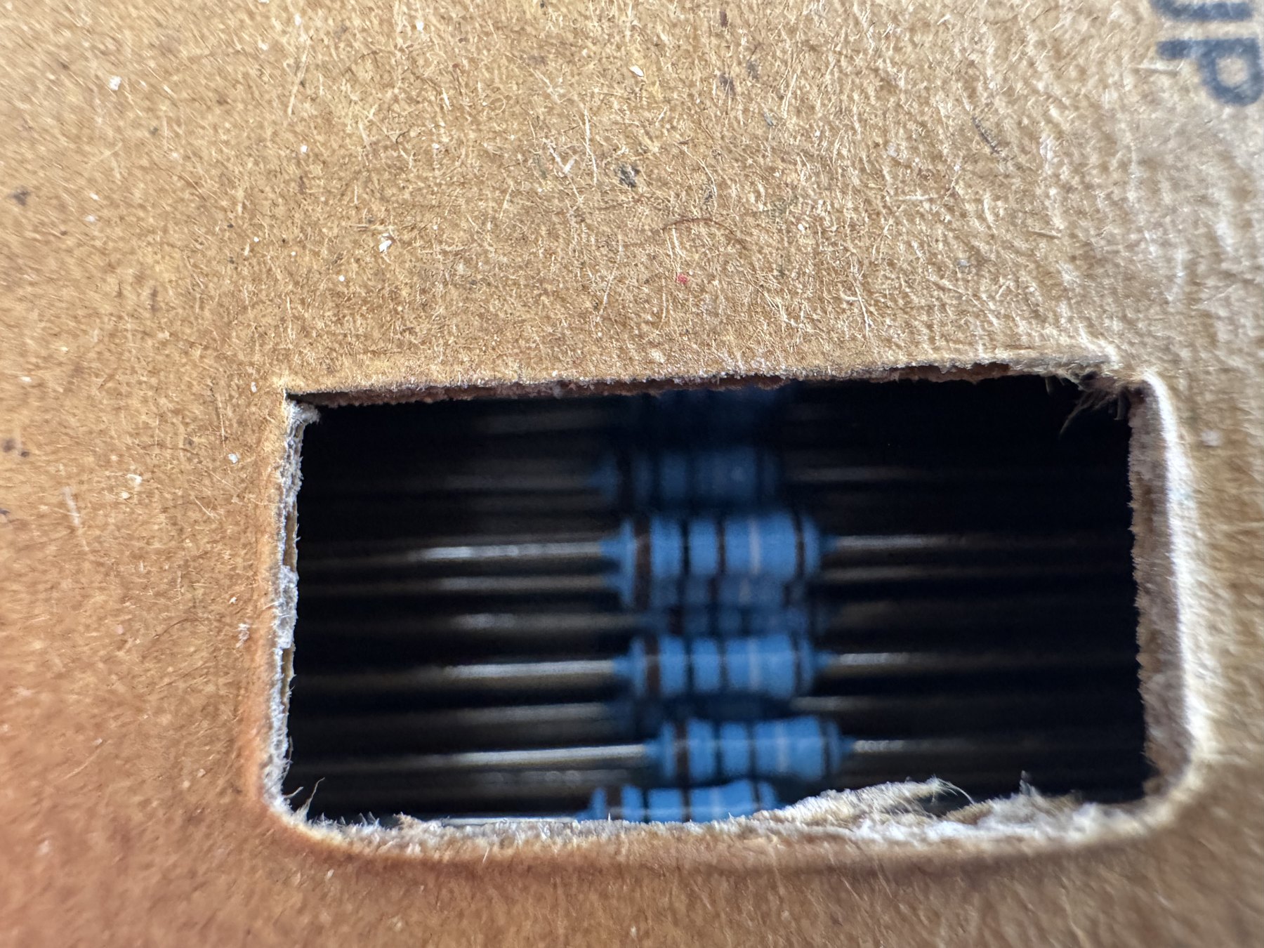 RESISTOR ALUMINUM HOUSE AND POWER MIX product photo 667