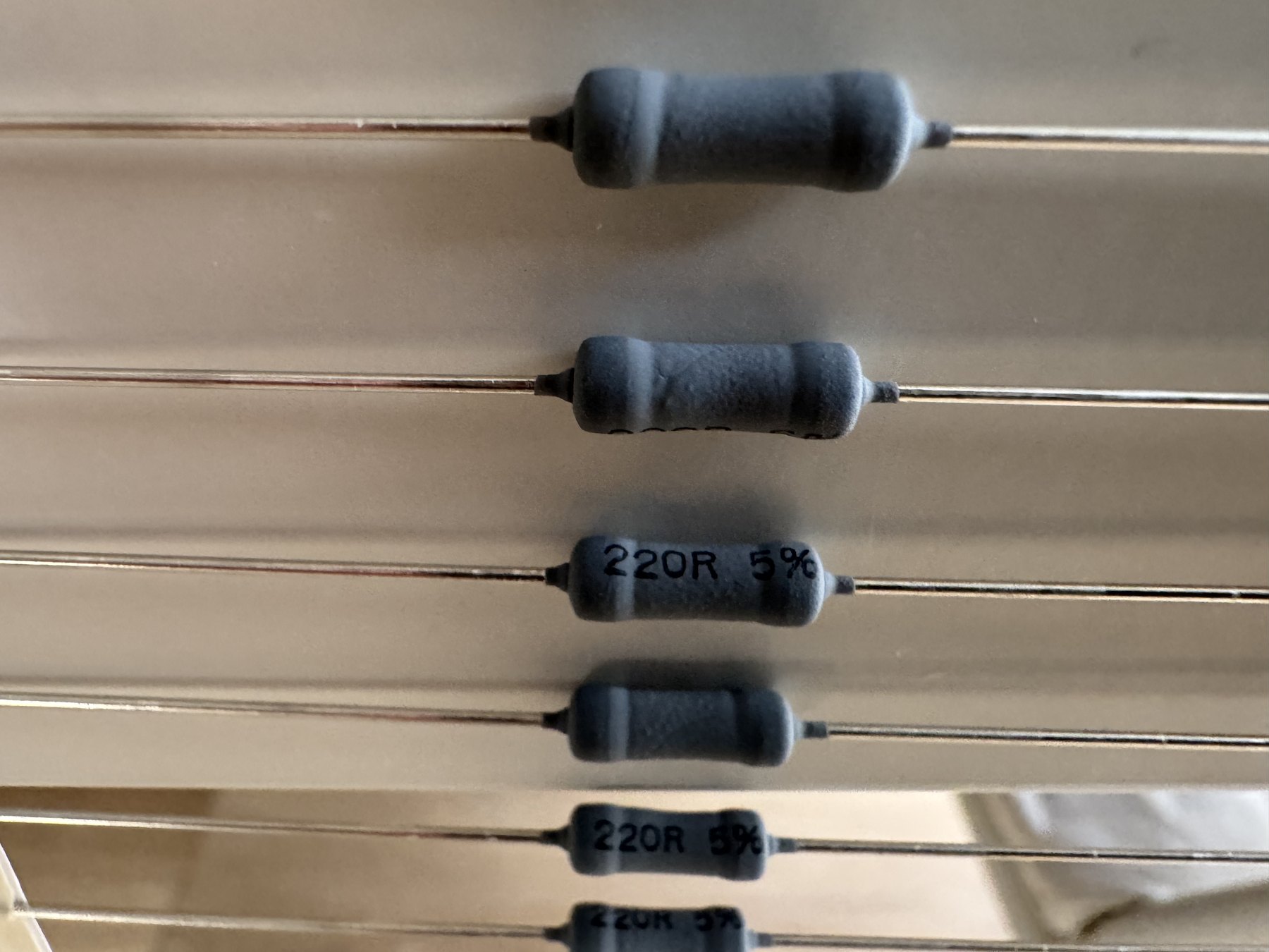 RESISTOR ALUMINUM HOUSE AND POWER MIX product photo 757