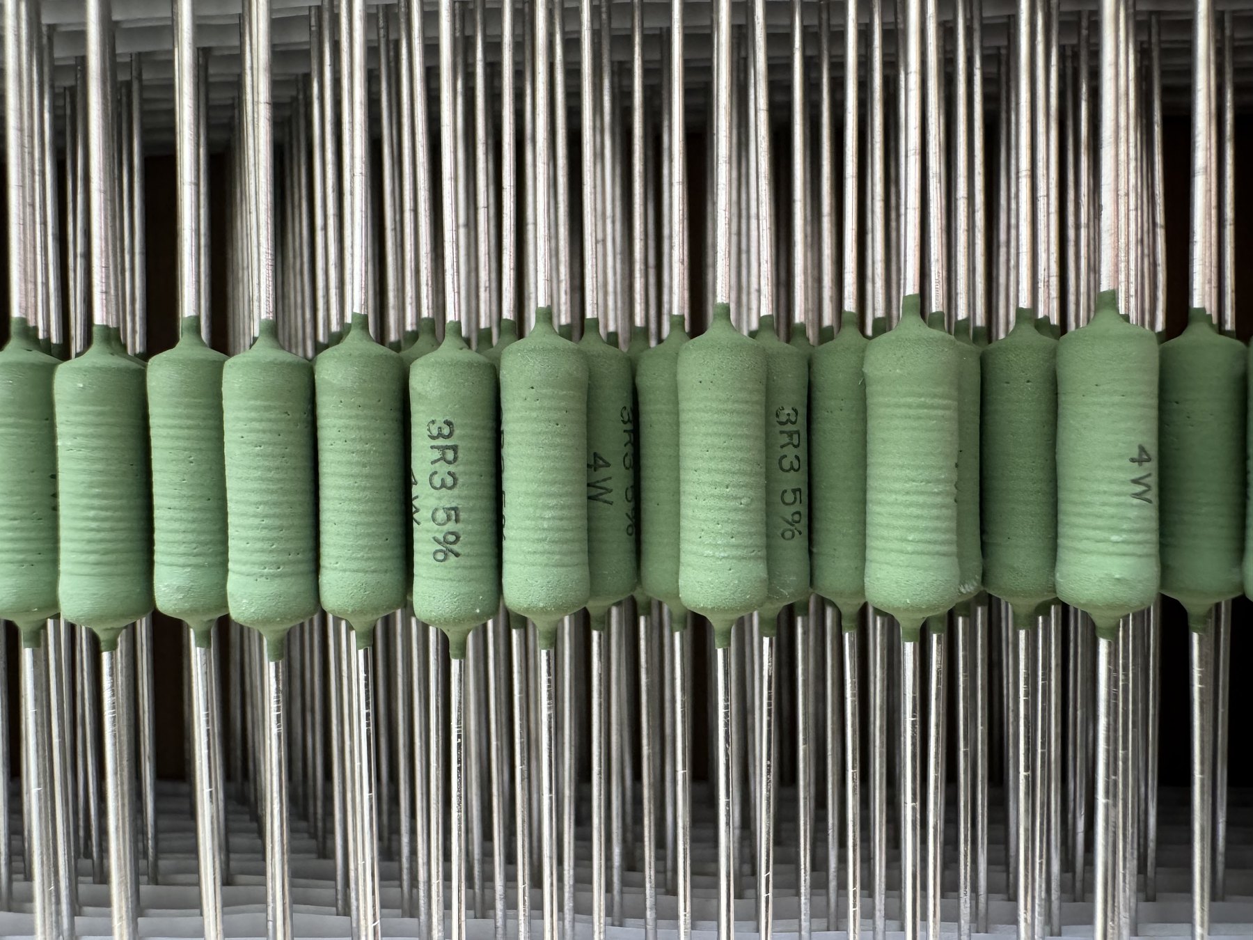RESISTOR ALUMINUM HOUSE AND POWER MIX product photo 762