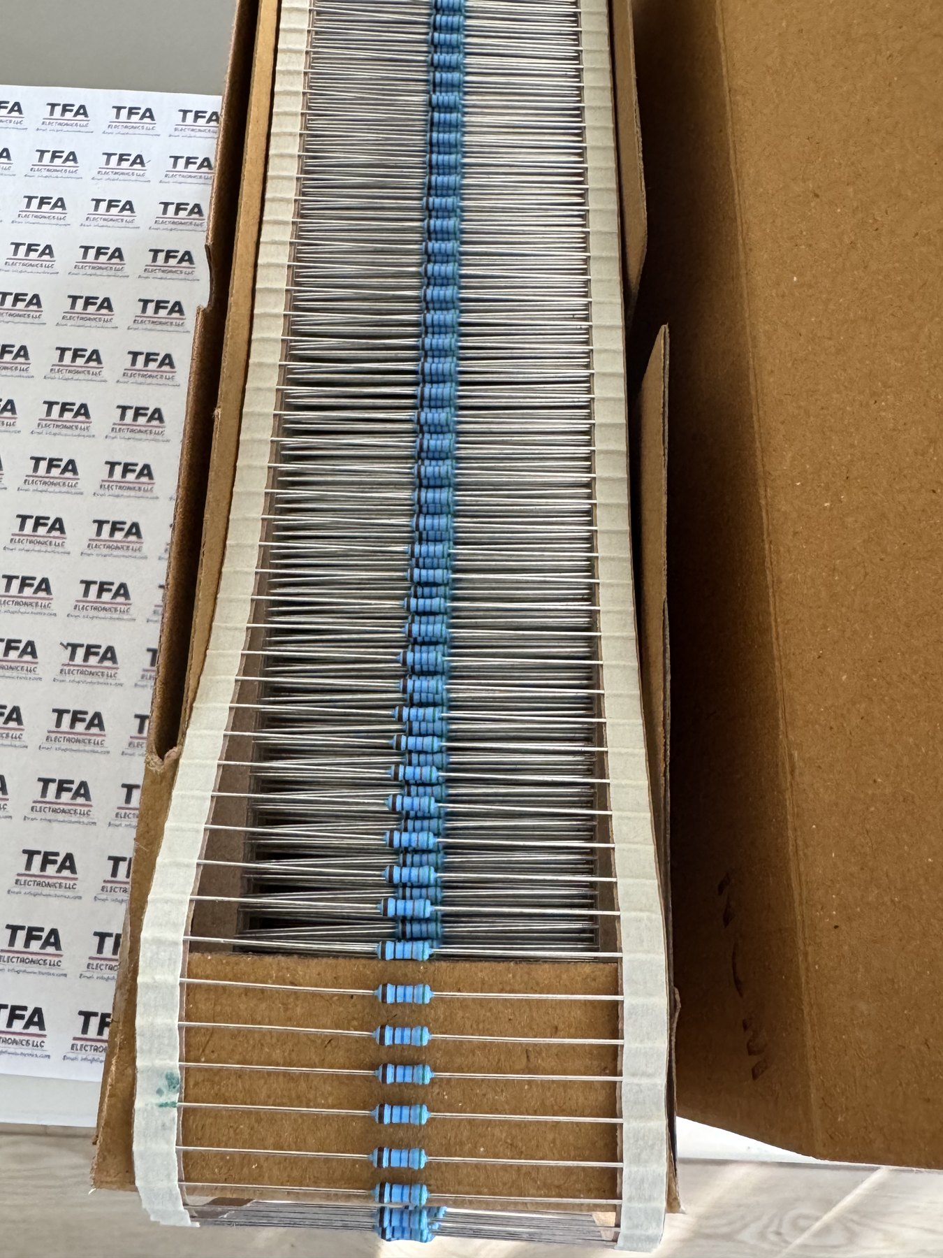 RESISTOR ALUMINUM HOUSE AND POWER MIX product photo 884