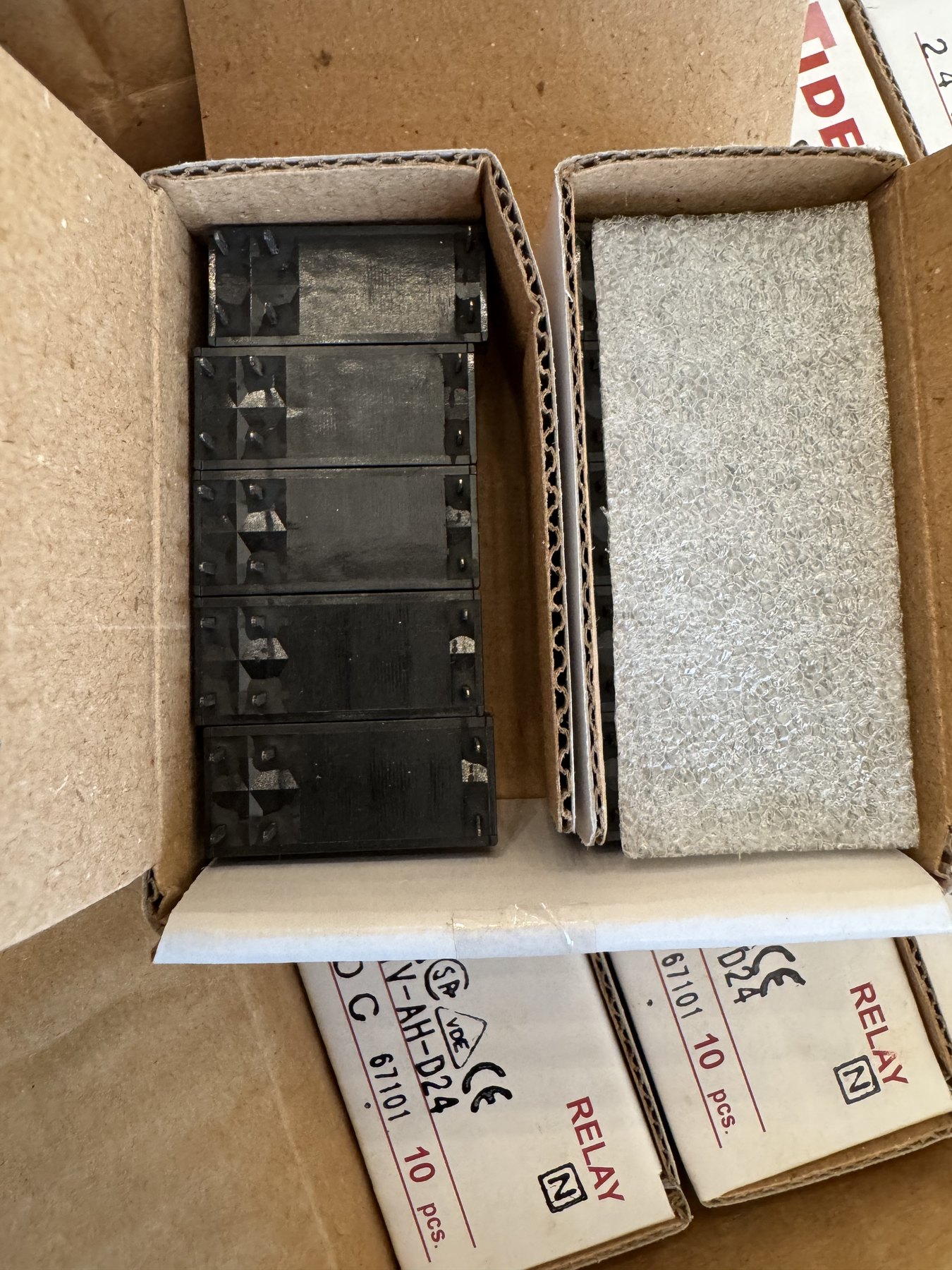 RJ1V-AH-D24 product photo 4