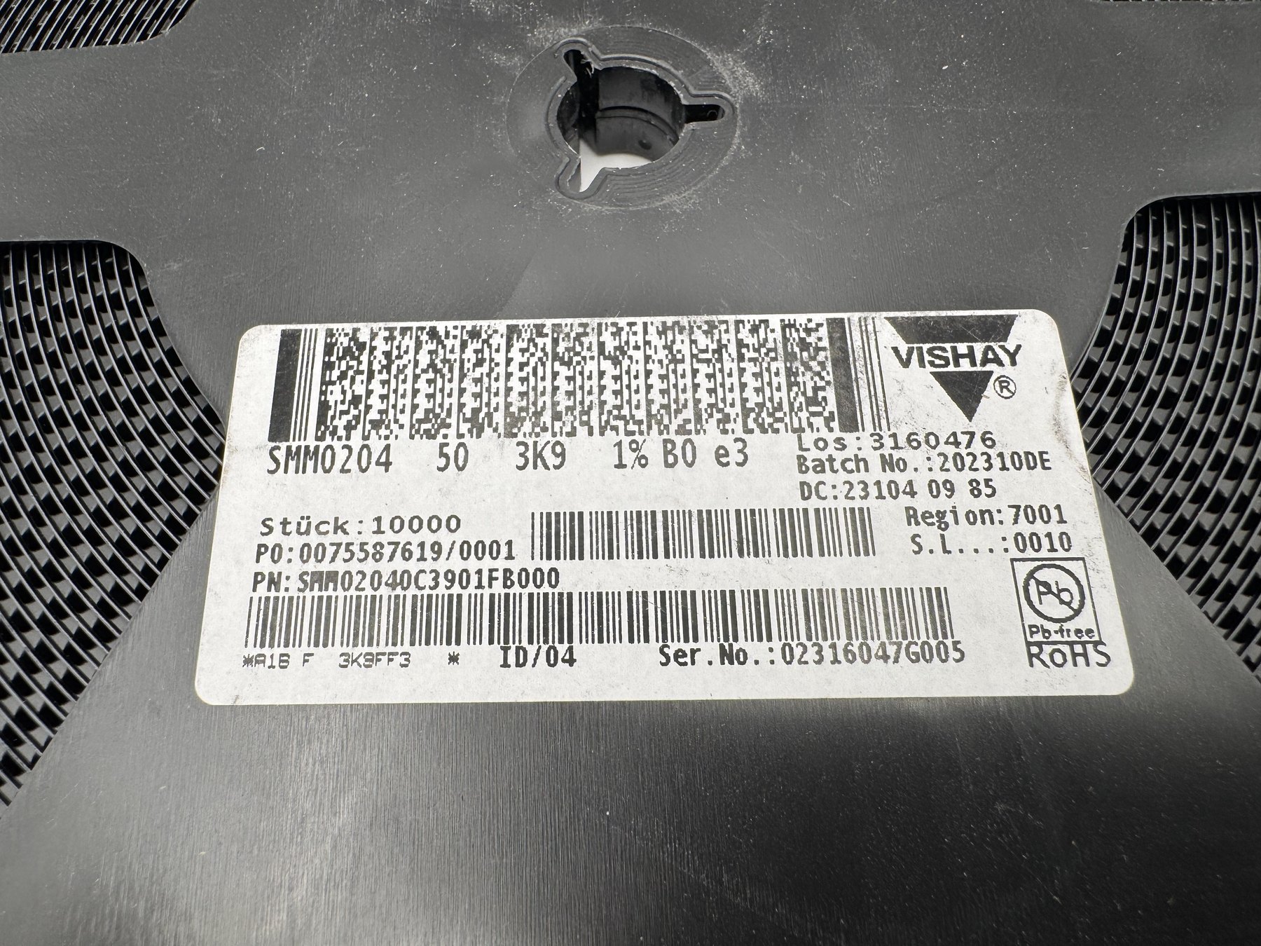 SMM02040C3901FB000 product photo 2