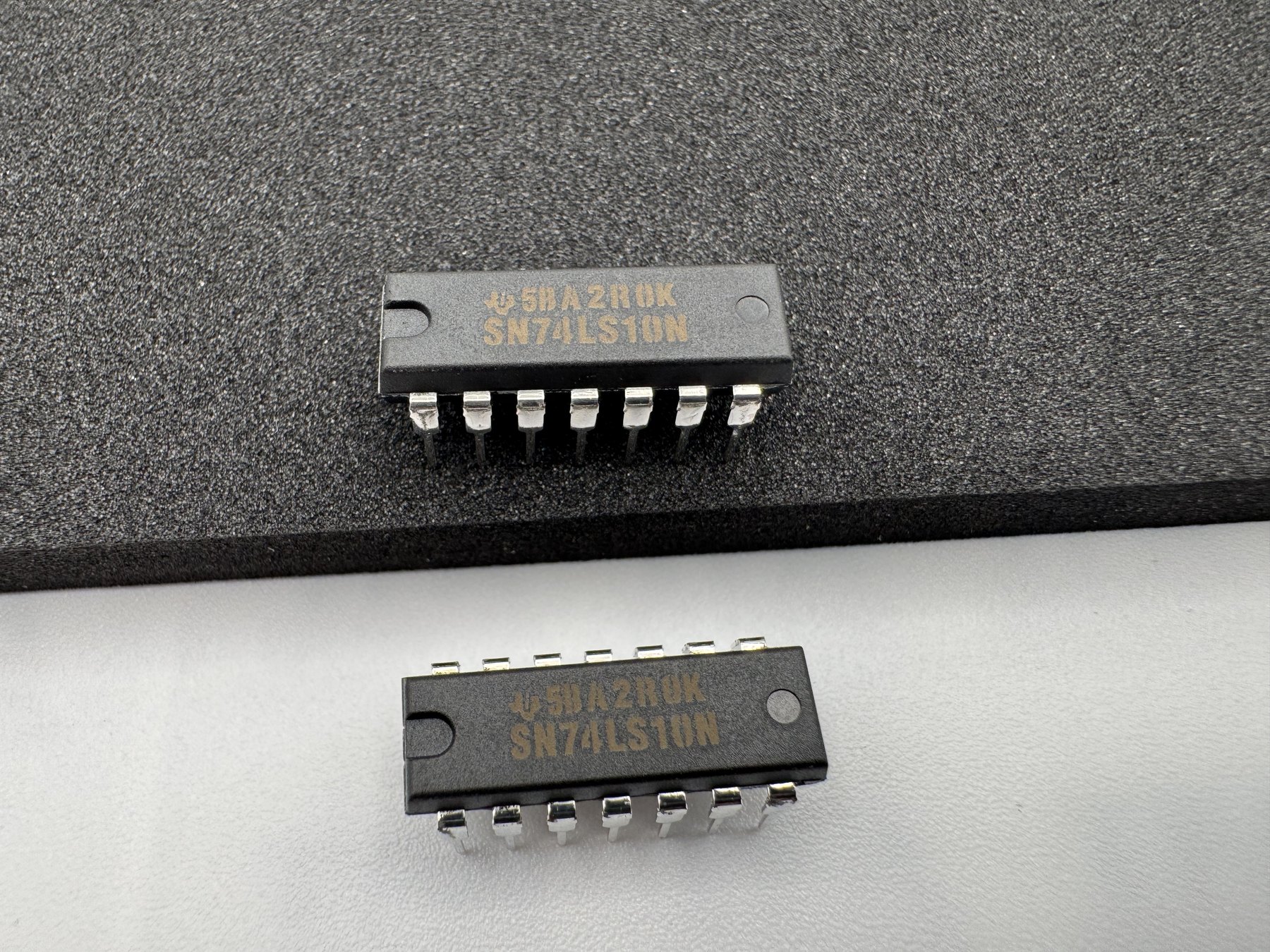 SN74LS10N product photo 4