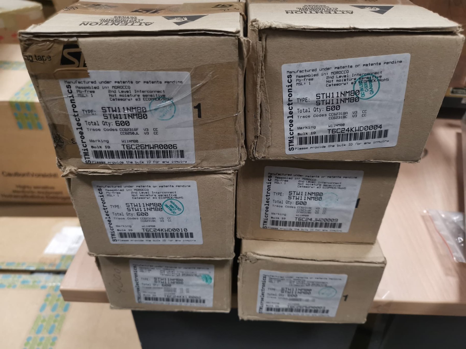 STW11NM80 product photo 20