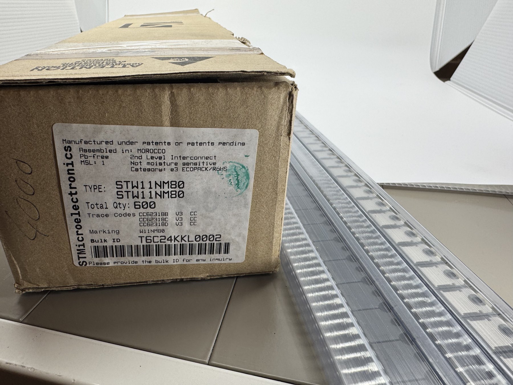 STW11NM80 product photo 3