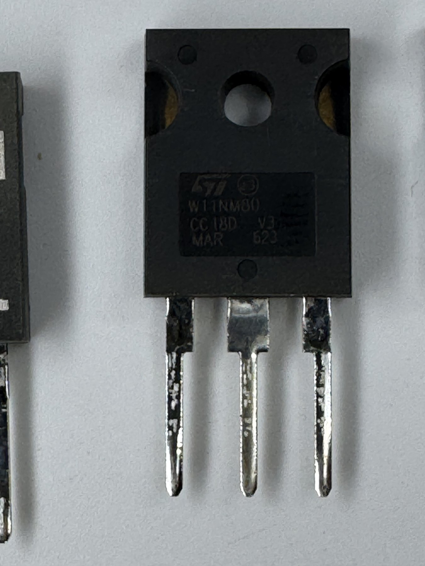 STW11NM80 product photo 4