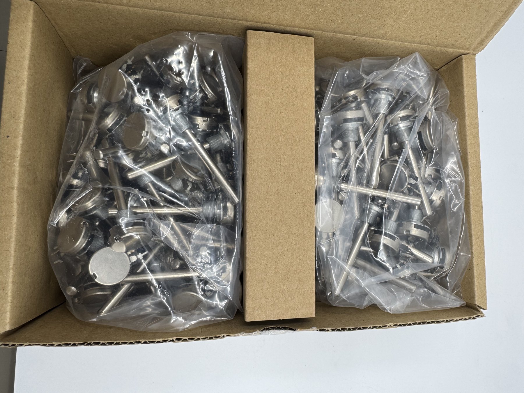 T21AH-M0607-504A2020 product photo 1