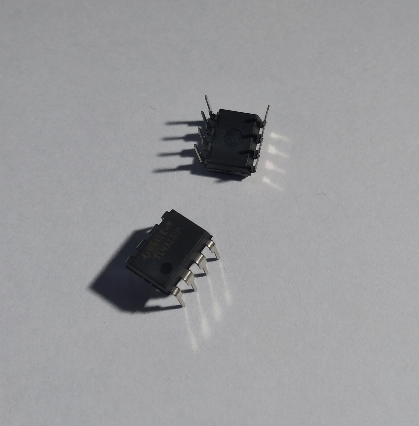 TL431AIP product photo 17