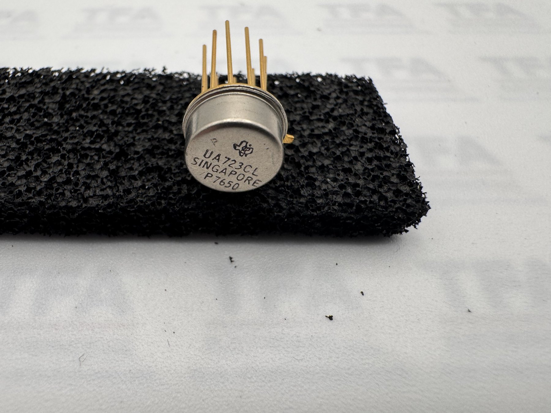 UA723CL product photo 3