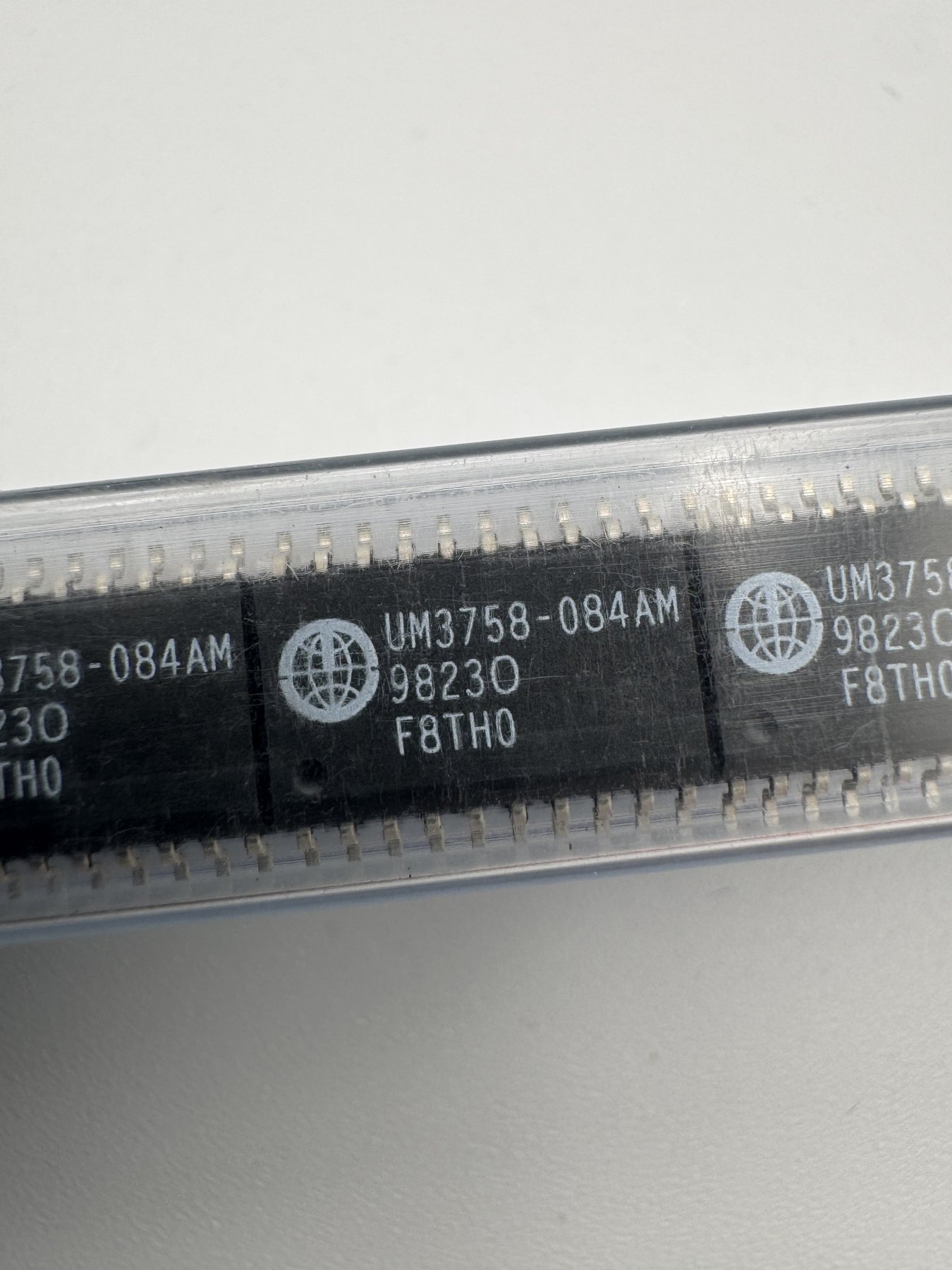UM3758-084AM product photo 2